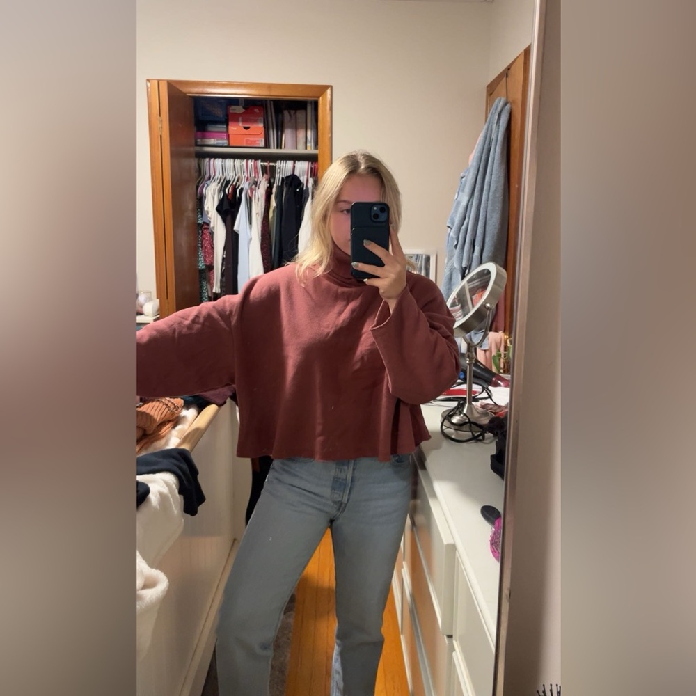 American eagle red turtleneck sweater